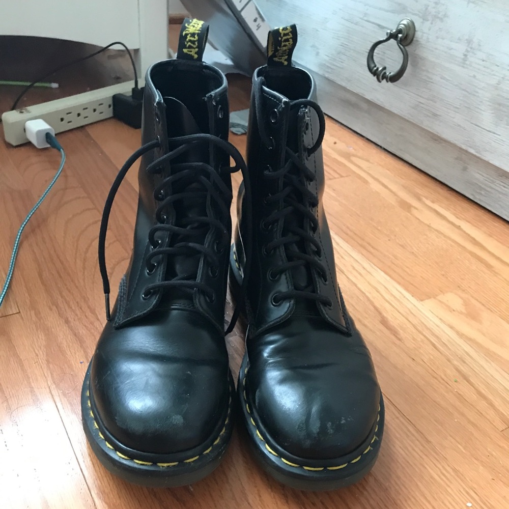 Black Dr. Martens Women’s Size 9